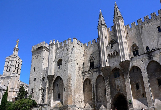 教皇宫（Palais des Papes）