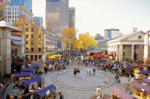 法尼尔厅市场（Faneuil Hall Marketplace）